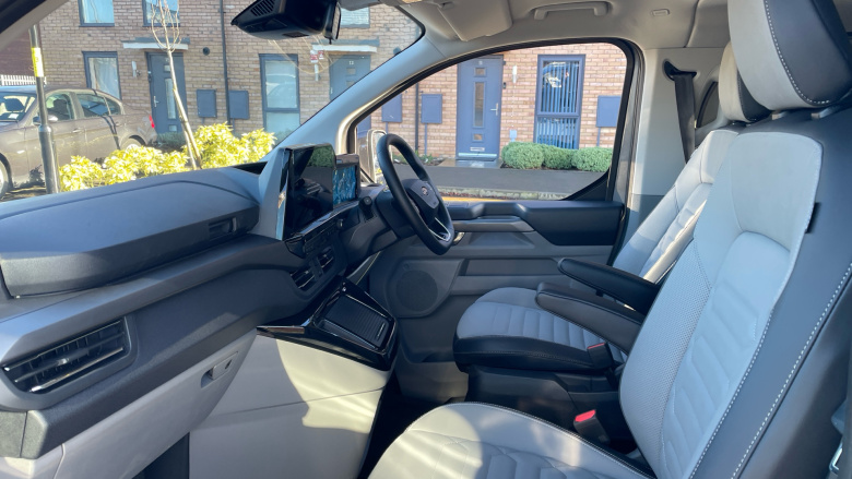 Ford Tourneo Custom 340 L1 Electric Rwd 160kW 65kWh H1 Titanium X 8 seater Auto